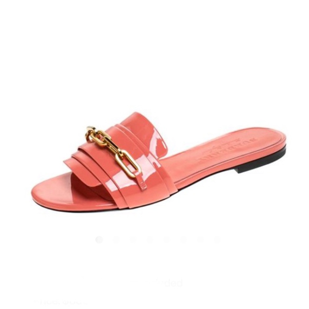 Burberry | ‘Coleford’ Patent Leather Flat Slides - Picture 5 of 16